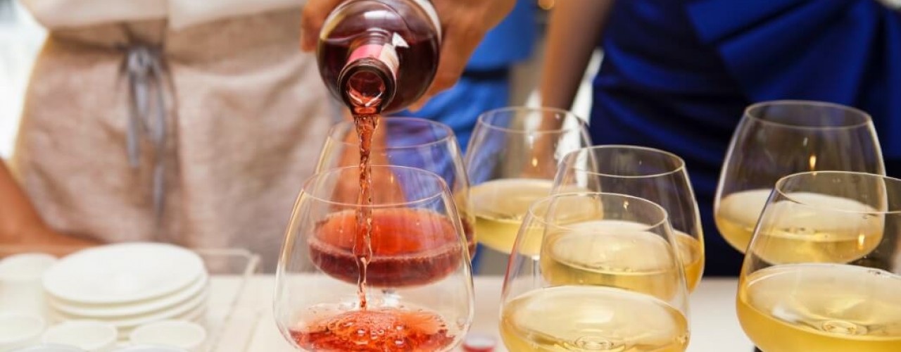 Degustarea de vinuri – o experiență pentru clienți, un mod de promovare pentru afacere