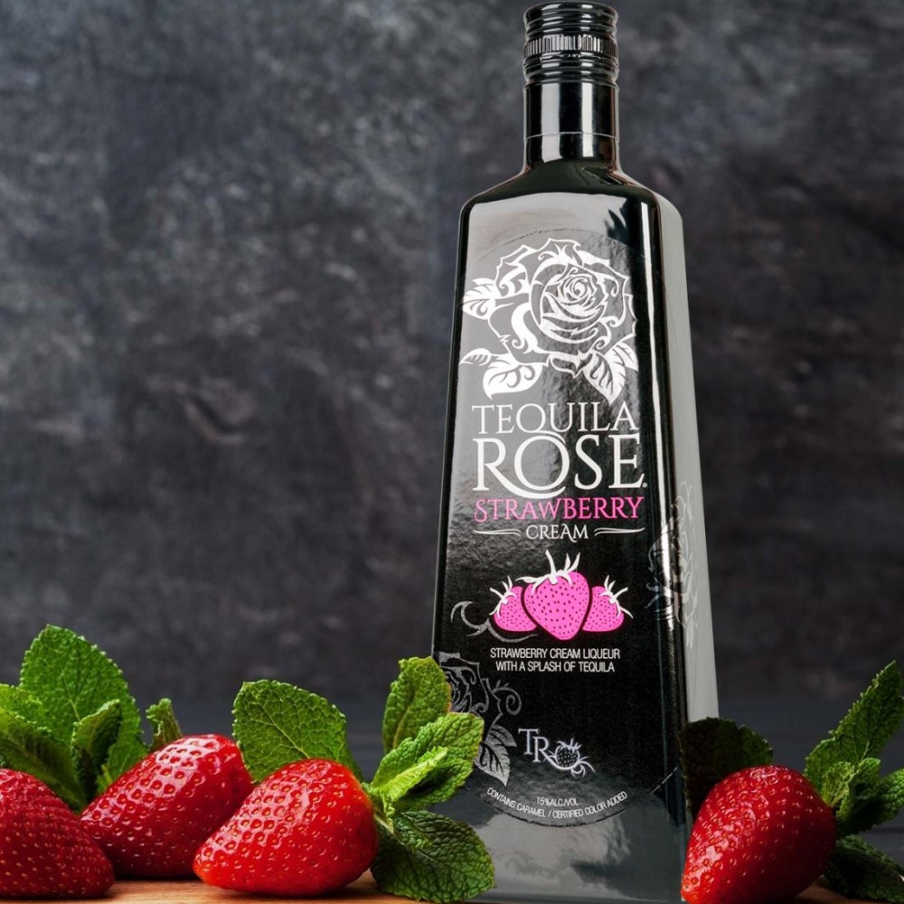Tequila Cream Rose Strawberry 0.7L