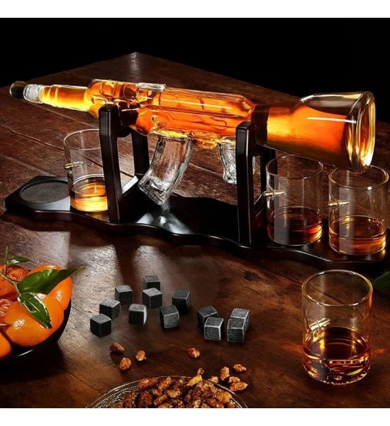 Produs - Set decantor 850 ml in forma de mitraliera AK47 cu 4 pahare - Wpg.ro