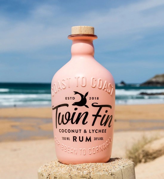 Rom Twin Fin Coconut & Lychee 0.7L